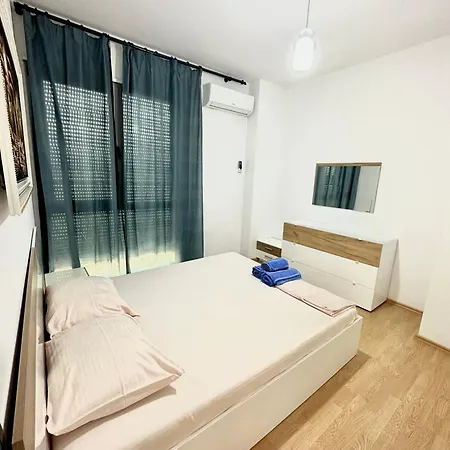 Escape - 2 تيرانا